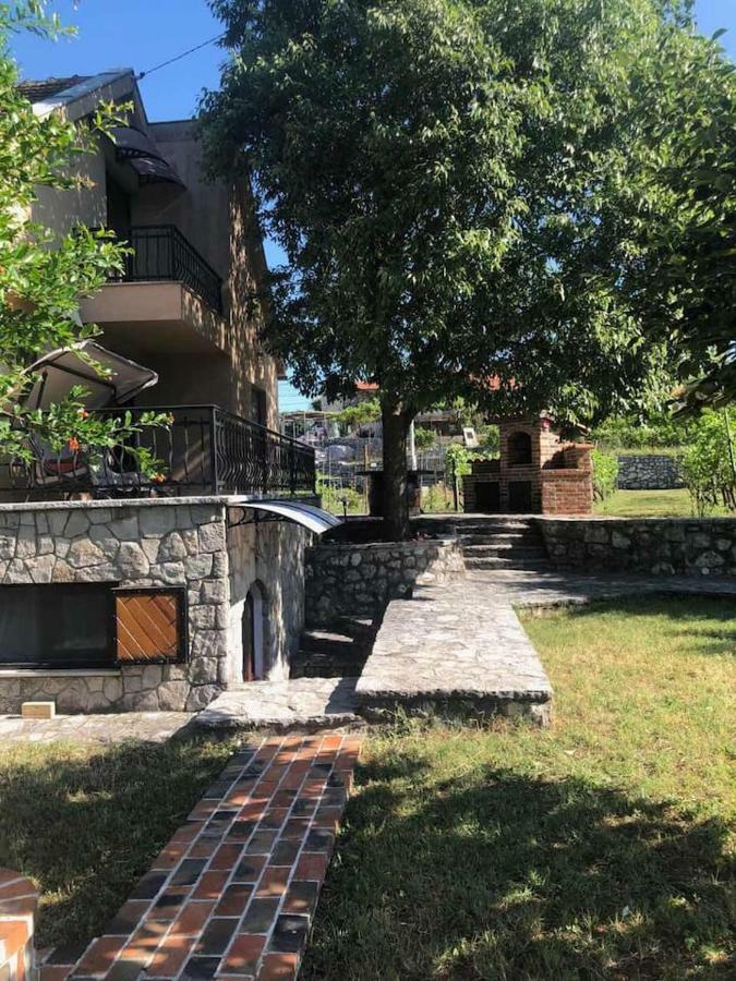 T-A Apartment Rijeka Crnojevića Exteriör bild